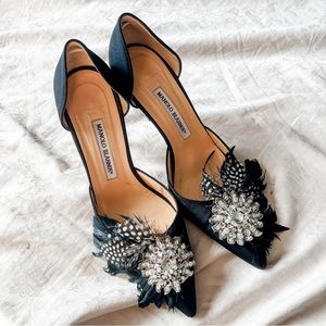 MANOLO BLAHNIK - Crystal Embellishments D'Orsay Pumps